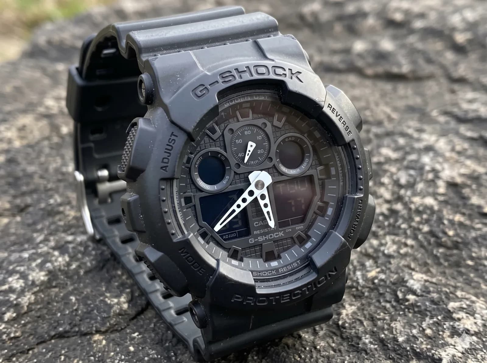 Casio G-Shock GA-100 — коротко