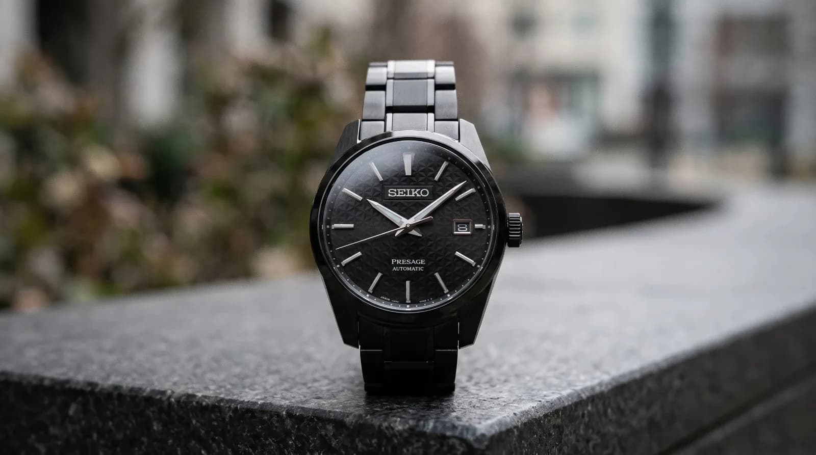Обзор часов Seiko Presage SPB229J1: чёрный корпус и узор асаноха